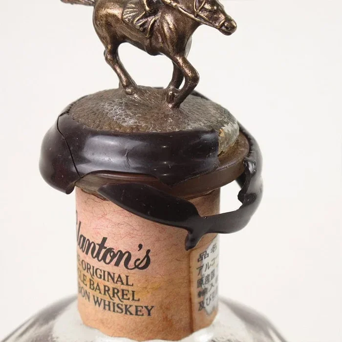 Blanton’s Bourbon Blooper Bottle – Broken Wax Seal (SEE DESCRIPTION)